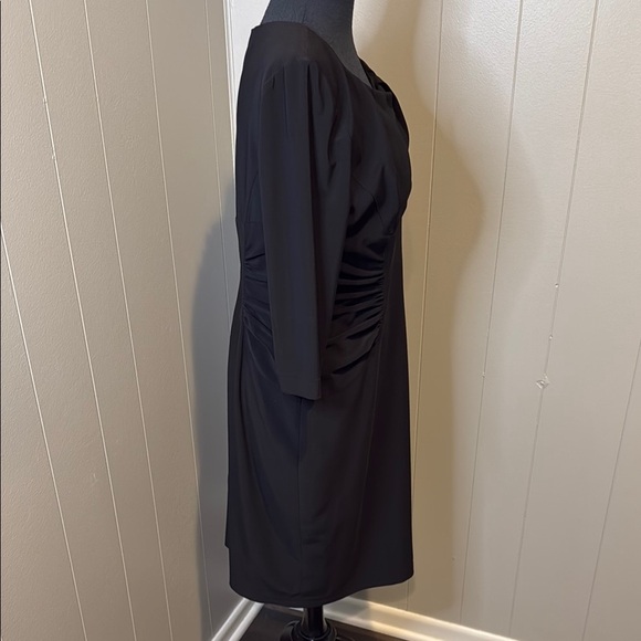 Z Adrianna Papell Petite 12 Black Wrap Dress Ruched Sides Cropped Sleeves - Picture 3 of 6